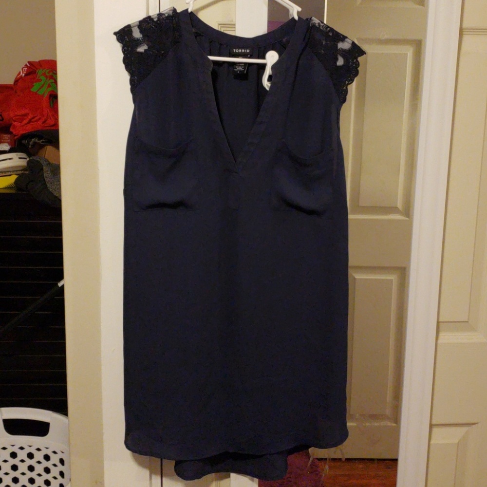 Torrid top size 3